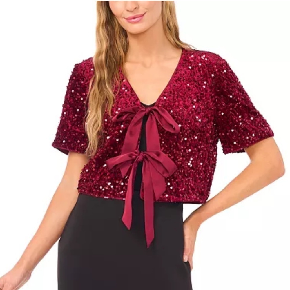 CeCe
Women's Cropped Velvet Sequin Short Sleeve Top